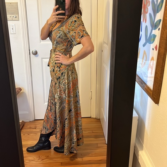 Fall Paisley Wrap Midi Dress - Picture 10 of 10